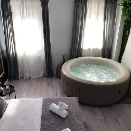 Apartment Zagreb Jacuzzi Eksteriør bilde