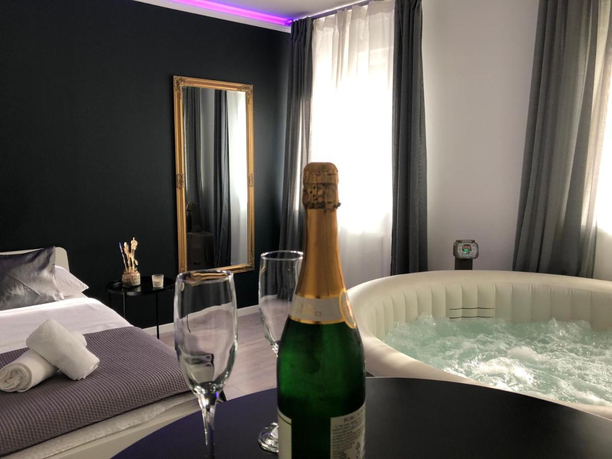 Apartment Zagreb Jacuzzi Eksteriør bilde