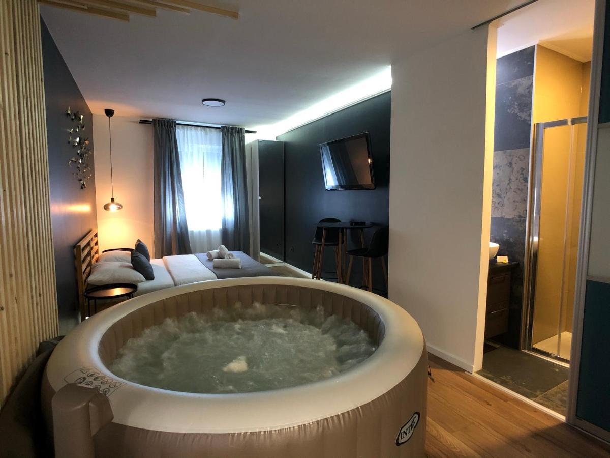 Apartment Zagreb Jacuzzi Eksteriør bilde